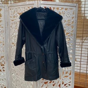 Gorgeous Fur-Lined Hooded Vintage Black Leather Coat – Medium / Large
